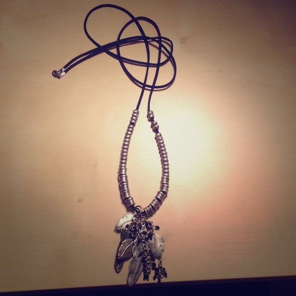 Silver feather necklace
