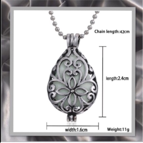 ✨Magical fairytale necklace✨ - Picture 3 of 4