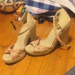 Never wear them anymore.