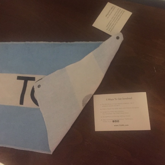 NWT Toms flag and sticker - Picture 2 of 2