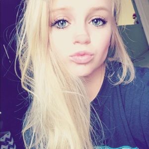 Meet your Posher, Lexi