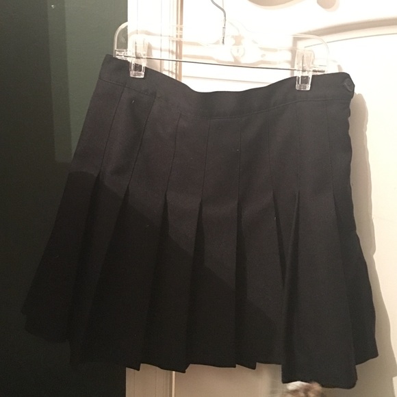 🚫TRADED🚫American Apparel Black Tennis Skirt - Picture 1 of 1