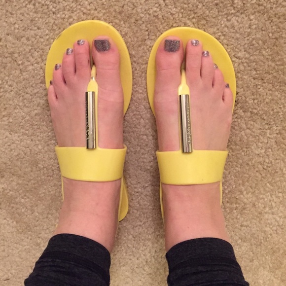 BCBG Generation Sandals