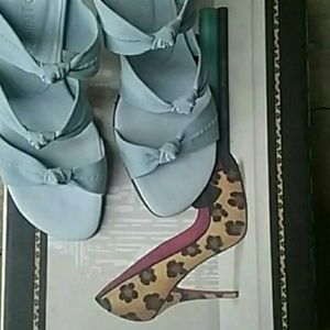 🔖Donald J.Pliner Elastic strap heels,worn once.