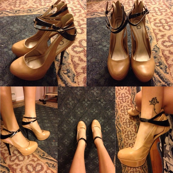 BCBG Tall Heel Pumps