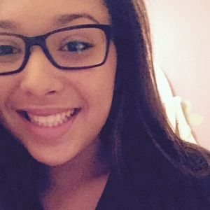 Meet your Posher, Natasha