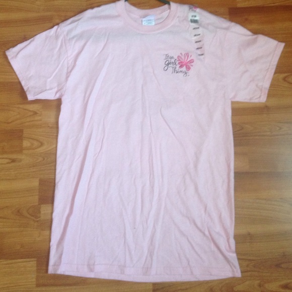 It's a girl thing medium pink tshirt
