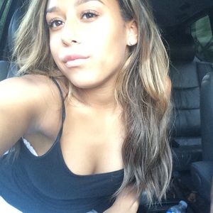 Meet your Posher, Aliya