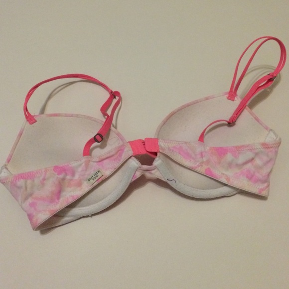 Gilly Hicks patterned push up bra - Picture 2 of 4