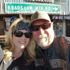 Meet your Posher, Laura