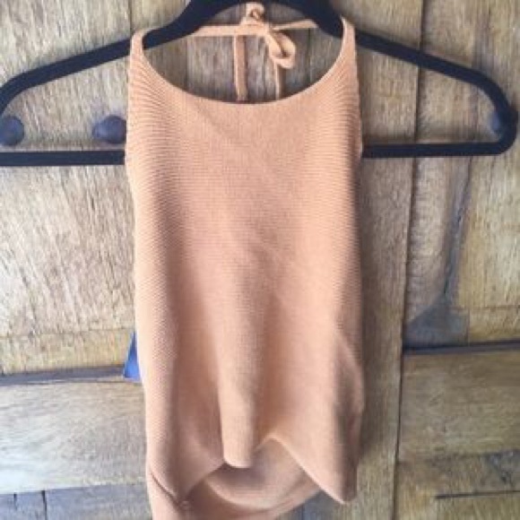 halter top - Picture 3 of 3