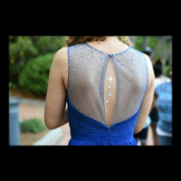 💙 PROM DRESS SPECIAL!!! 💙 - Picture 3 of 4