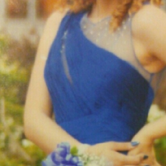 💙 PROM DRESS SPECIAL!!! 💙 - Picture 4 of 4