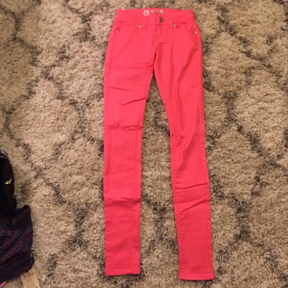 Coral jeans