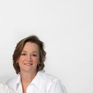 Meet your Posher, Dana