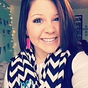 Meet your Posher, Tori