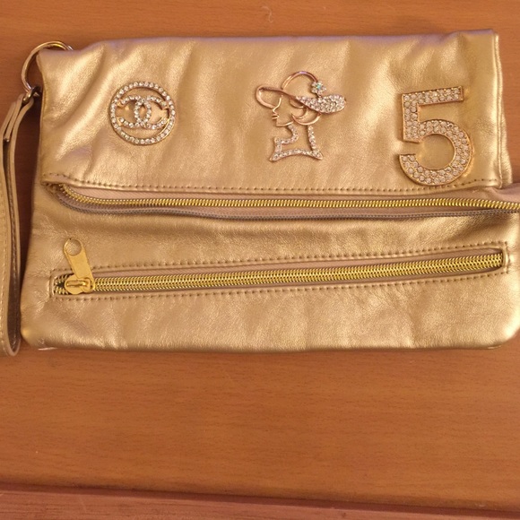 Clutch purse