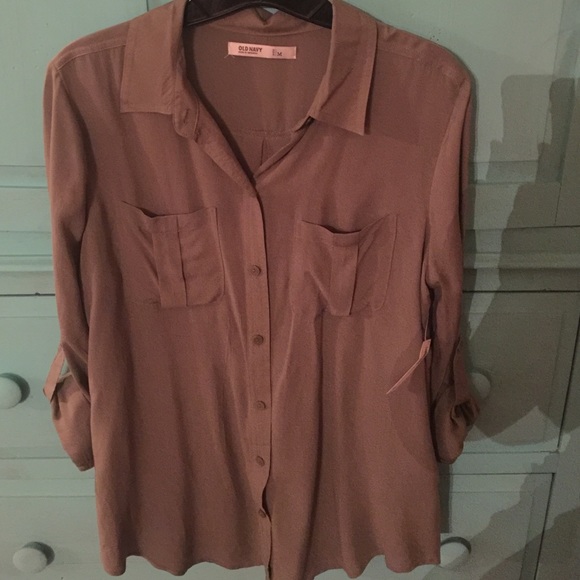 Olive Green roll sleeve button down 🎉🎉💥💥