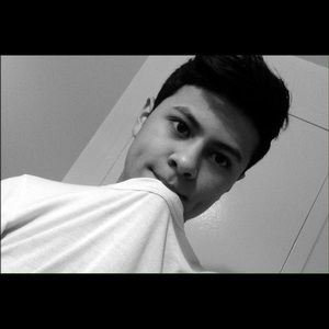 Meet your Posher, Santos