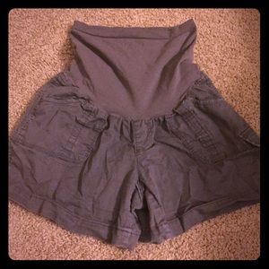 Motherhood maternity gray shorts with full panel
