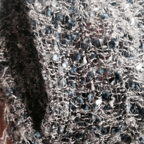 Gray infinity scarf - Picture 2 of 3