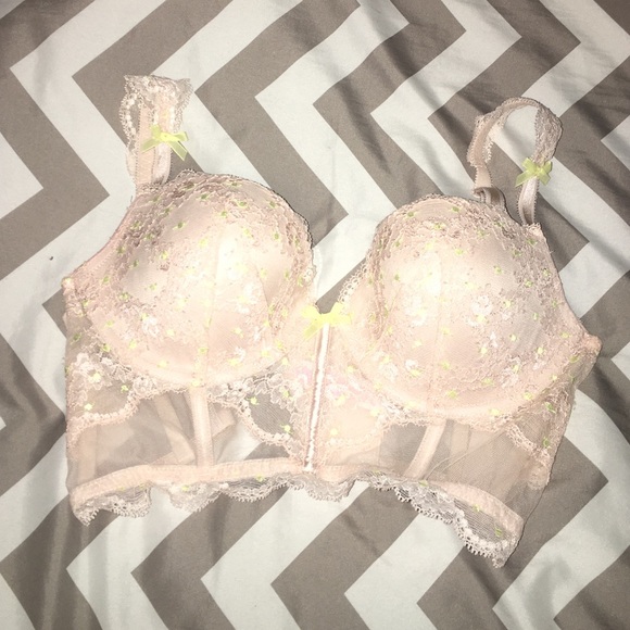 Gorgeous vs bra size 32dd