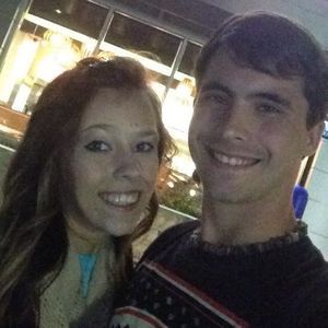 Meet your Posher, Chloe