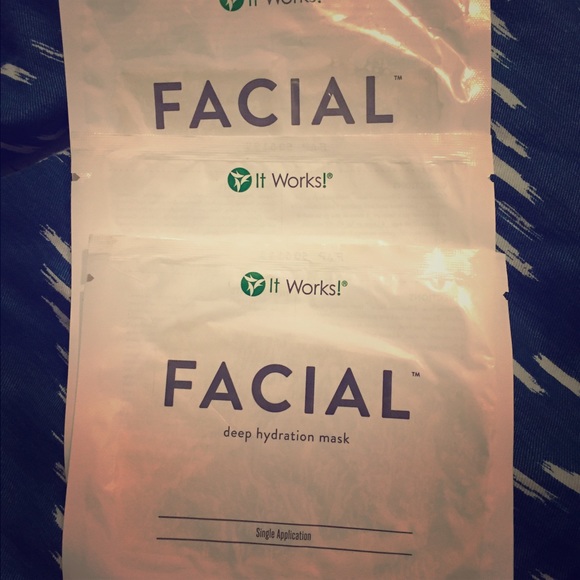 Three It Works Facial deep hydration masks!