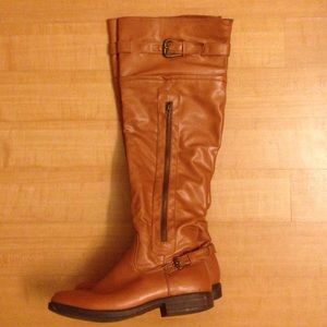 Knee high chestnut boots!