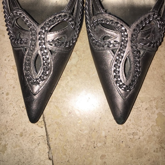 Silver heels - Picture 2 of 4