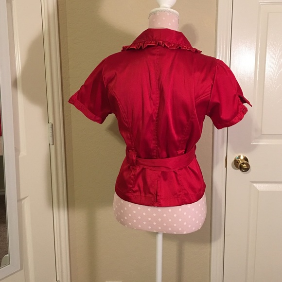 Red jacket - Picture 3 of 3