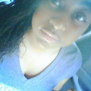 Meet your Posher, Emmanuela