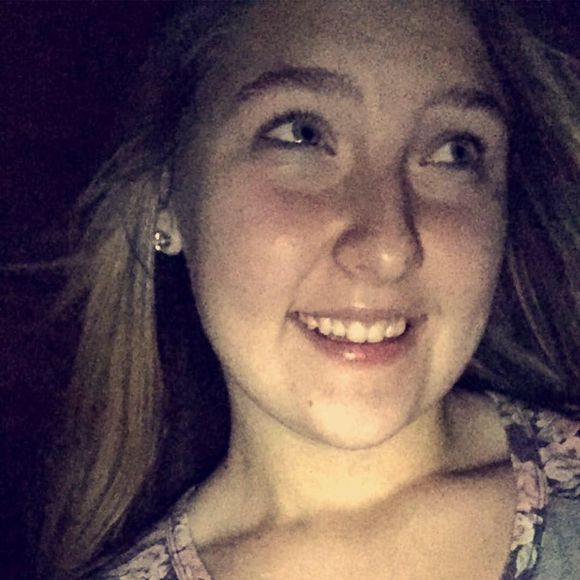 Meet your Posher, Destinee - Picture 1 of 1