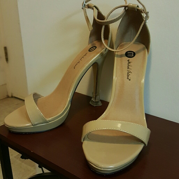 Michael Antonio heels