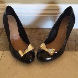 Lauren Conrad black patent pumps w/ gold metal bow