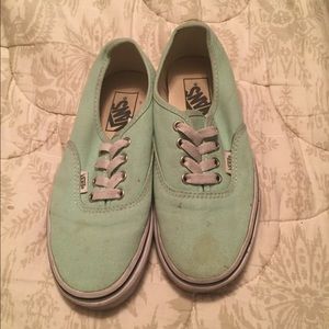 gently worn vans
