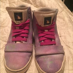 Brand new Nike Oliva Bee