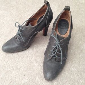 The Frye Company AVA Oxford Bootie Size 10M