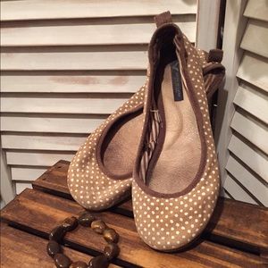 Polka-dot Ballet Flats
