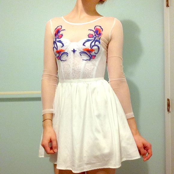 Secret Garden Dress - Nasty Gal