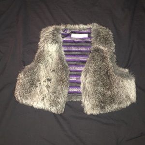 Faux fur crop vest