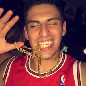 Meet your Posher, Ady