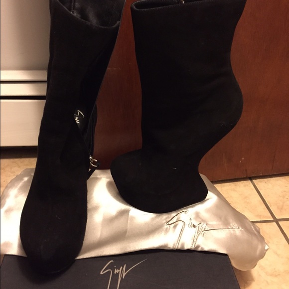 Authentic Giuseppe Zanotti Boots 36
