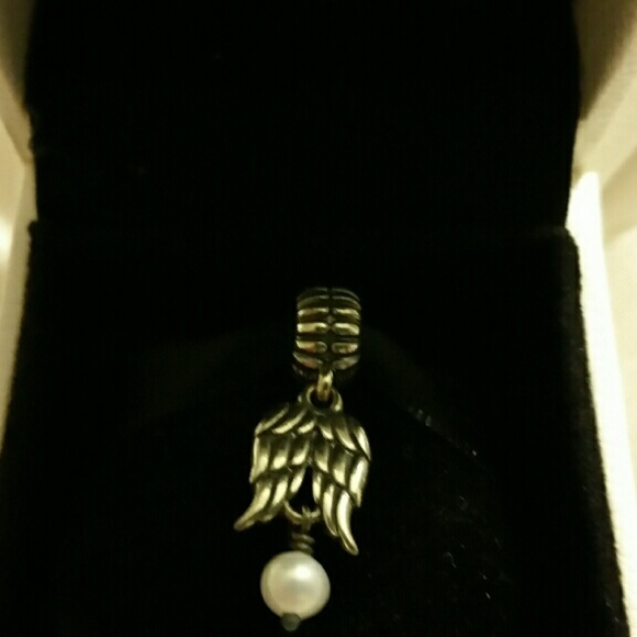 New angel wing charm in box