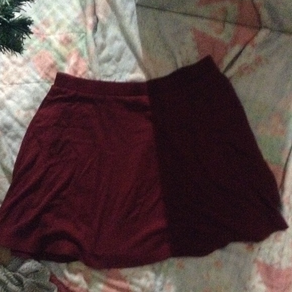 Forever 21 Red skirt - Picture 3 of 3