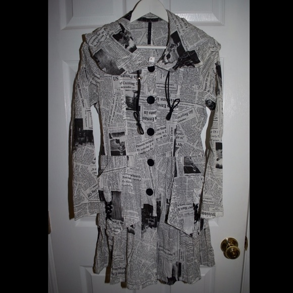 ✨ I.C. BY CONNIE K NEWS PRINT JACKET ✨