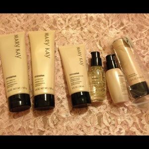 Mary Kay skin care bundle set