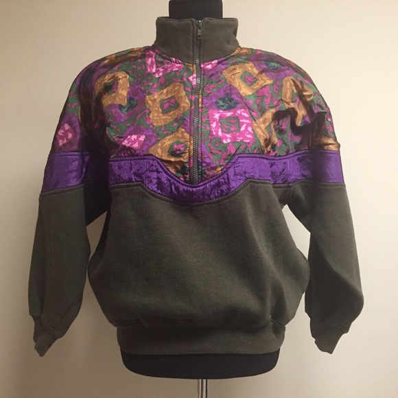 Vintage Tops - ❗️SOLD❗️Pretty Half Zip Vintage Pullover 😍😍😍