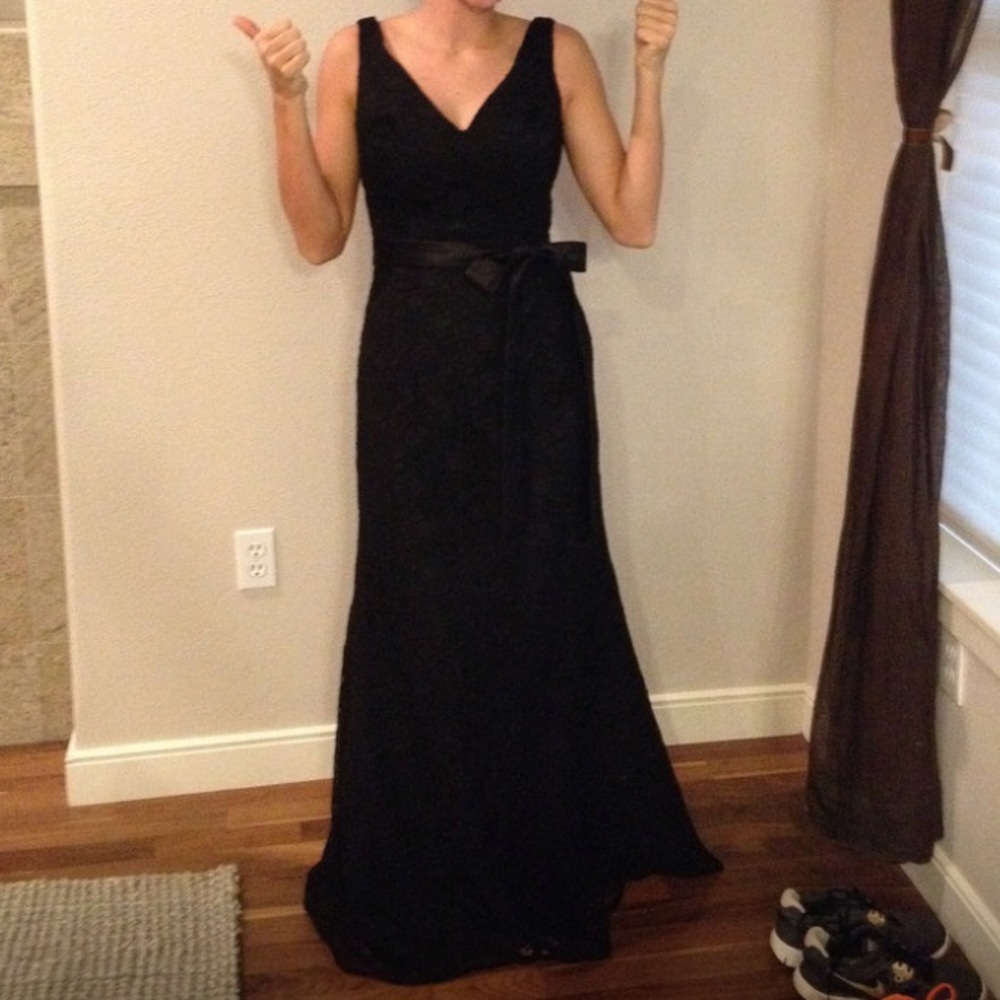 Black lace gown with crystal sash size 6 - Picture 6 of 8