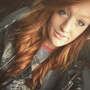 Meet your Posher, Courtney